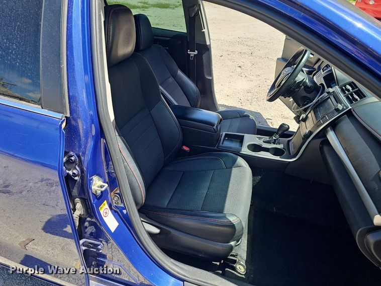 image for item DP0890 2016 Toyota  Camry SE 