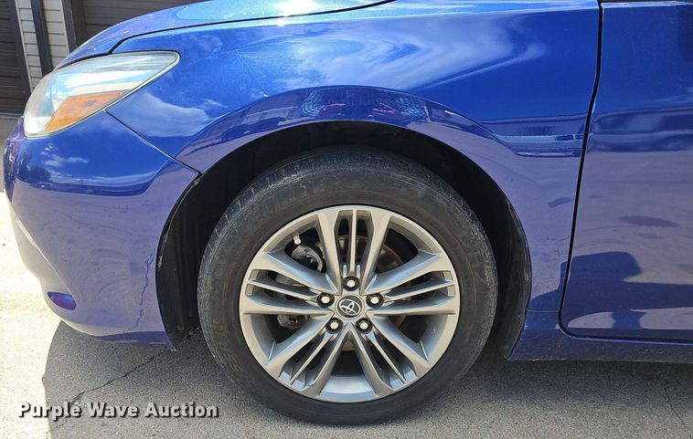 image for item DP0890 2016 Toyota  Camry SE 