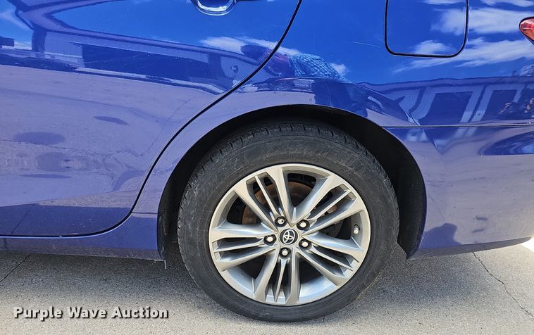 image for item DP0890 2016 Toyota  Camry SE 