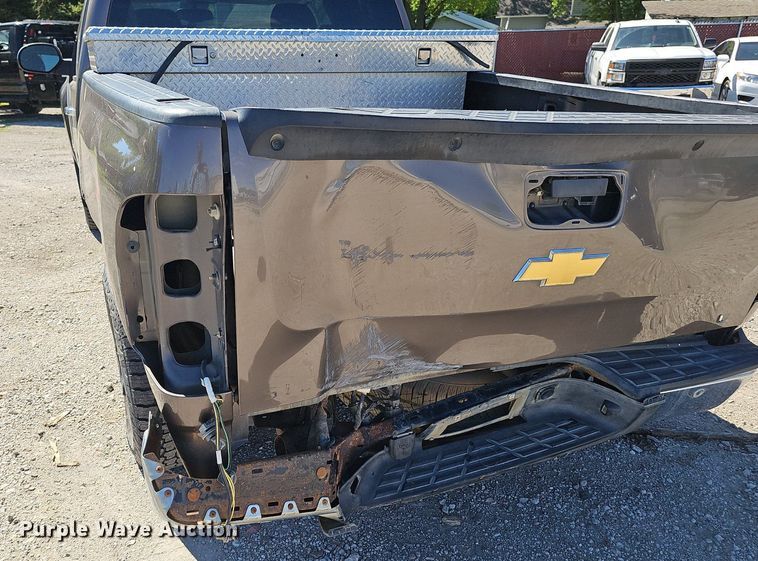 image for item DP0892 2007 Chevrolet Silverado Z71 Ext. Cab pickup truck