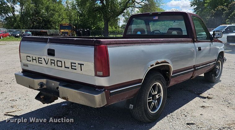 image for item DP0893 1993 Chevrolet Silverado 1500 pickup truck