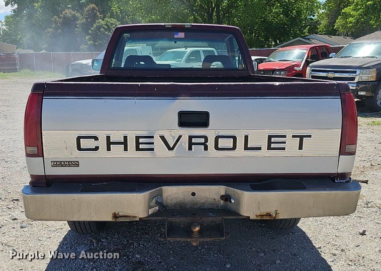 image for item DP0893 1993 Chevrolet Silverado 1500 pickup truck