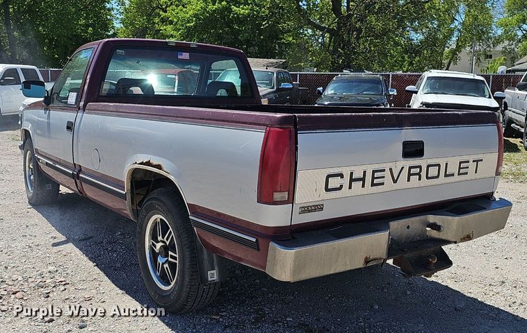 image for item DP0893 1993 Chevrolet Silverado 1500 pickup truck