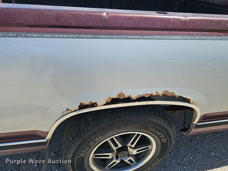 image for item DP0893 1993 Chevrolet Silverado 1500 pickup truck