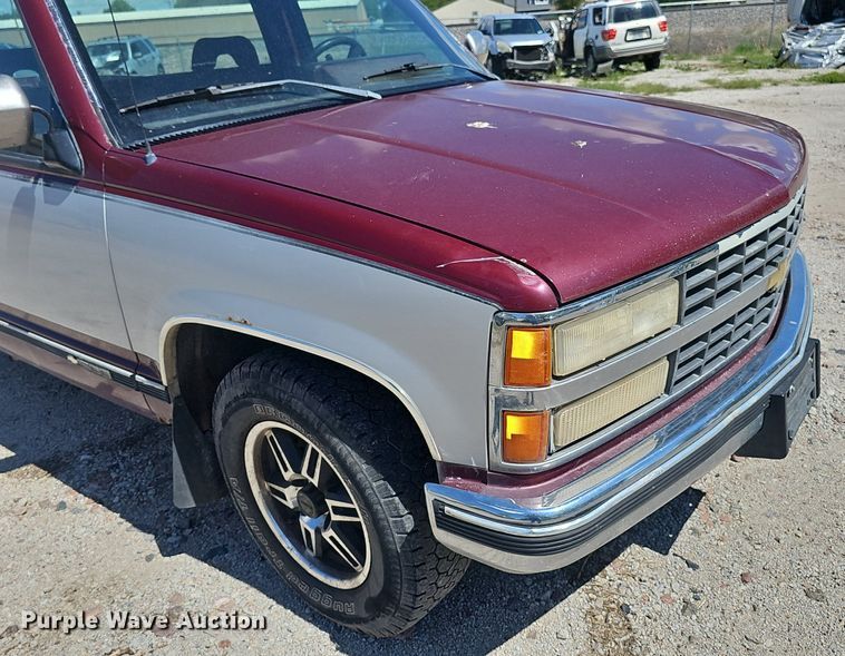 image for item DP0893 1993 Chevrolet Silverado 1500 pickup truck