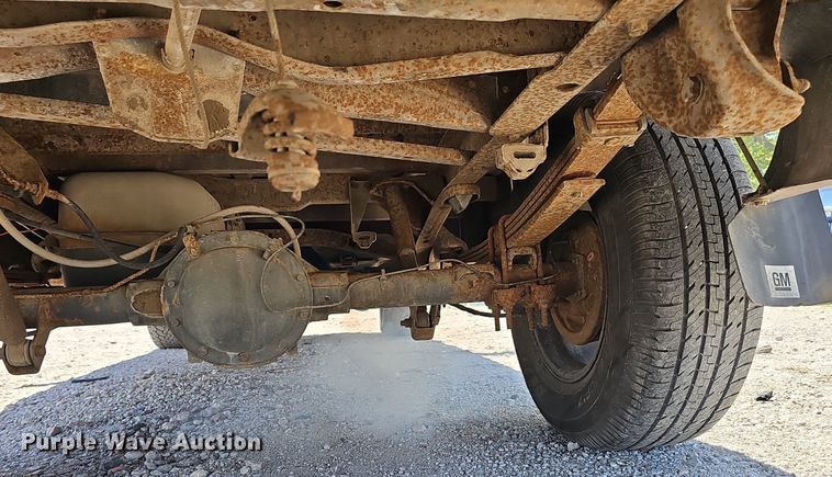 image for item DP0893 1993 Chevrolet Silverado 1500 pickup truck