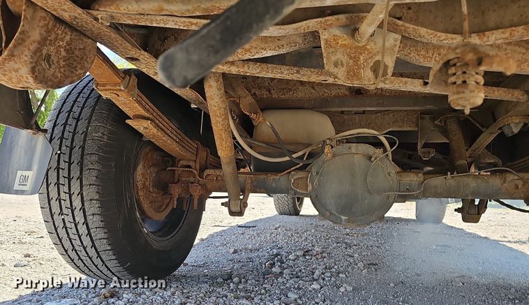 image for item DP0893 1993 Chevrolet Silverado 1500 pickup truck