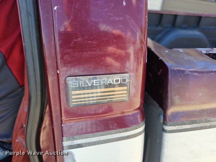 image for item DP0893 1993 Chevrolet Silverado 1500 pickup truck