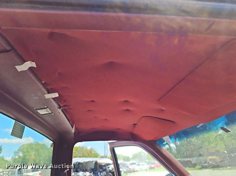 image for item DP0893 1993 Chevrolet Silverado 1500 pickup truck