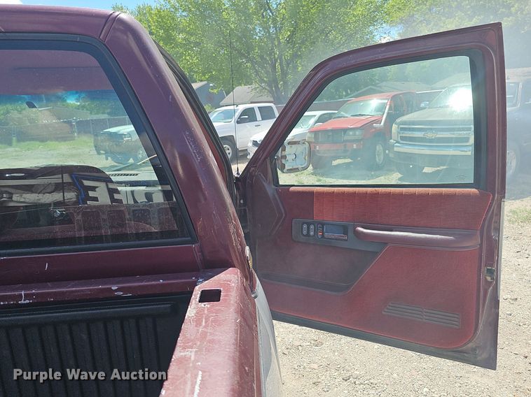 image for item DP0893 1993 Chevrolet Silverado 1500 pickup truck