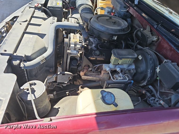 image for item DP0893 1993 Chevrolet Silverado 1500 pickup truck