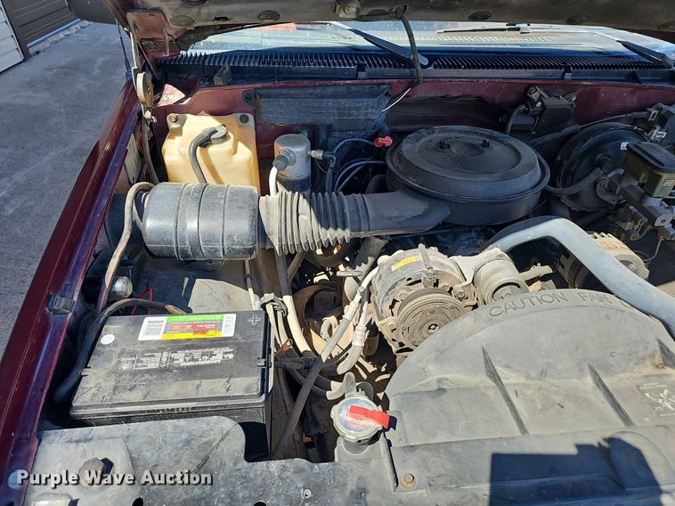 image for item DP0893 1993 Chevrolet Silverado 1500 pickup truck