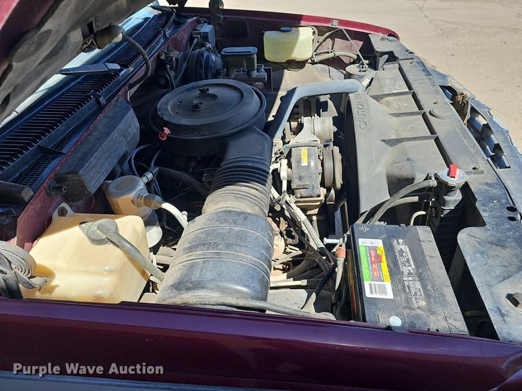 image for item DP0893 1993 Chevrolet Silverado 1500 pickup truck