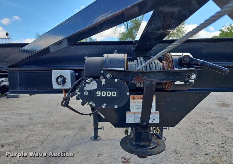 image for item DP0894 2021 Kaufman car carrier trailer