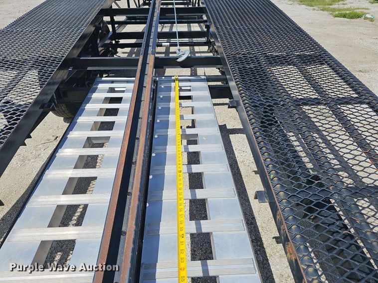 image for item DP0894 2021 Kaufman car carrier trailer