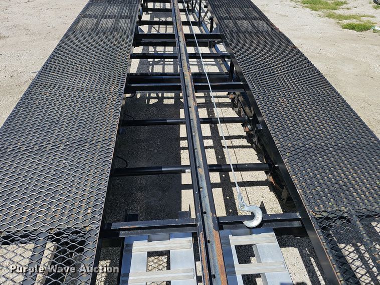 image for item DP0894 2021 Kaufman car carrier trailer