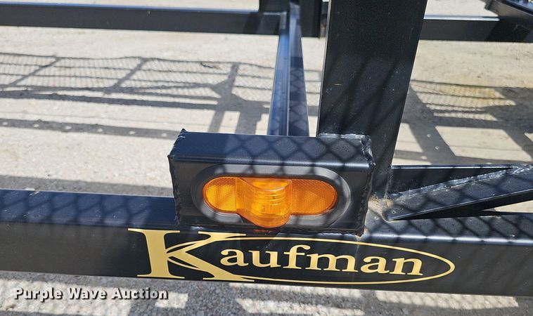 image for item DP0894 2021 Kaufman car carrier trailer