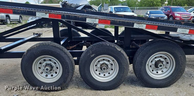 image for item DP0894 2021 Kaufman car carrier trailer