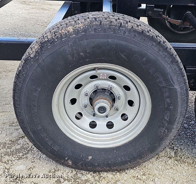 image for item DP0894 2021 Kaufman car carrier trailer