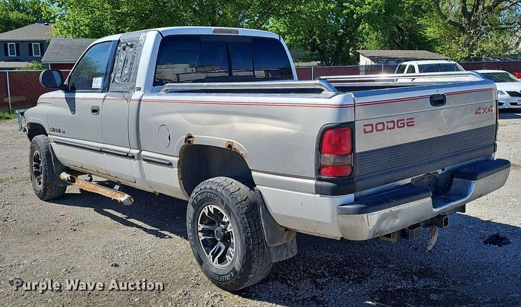 image for item DP0895 1998 Dodge Ram 1500 Laramie SLT Quad Cab pickup truck