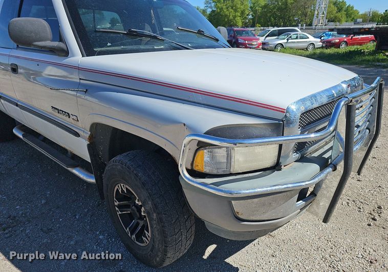 image for item DP0895 1998 Dodge Ram 1500 Laramie SLT Quad Cab pickup truck