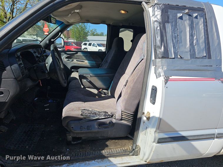 image for item DP0895 1998 Dodge Ram 1500 Laramie SLT Quad Cab pickup truck