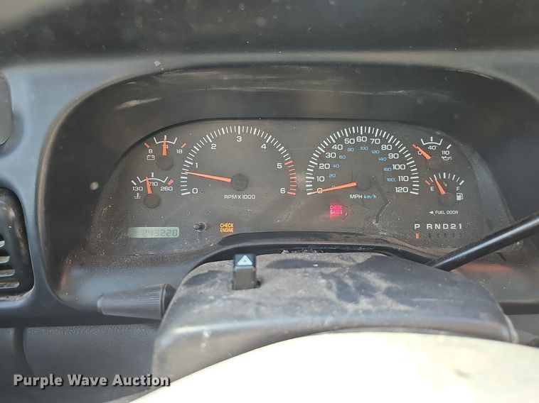 image for item DP0895 1998 Dodge Ram 1500 Laramie SLT Quad Cab pickup truck