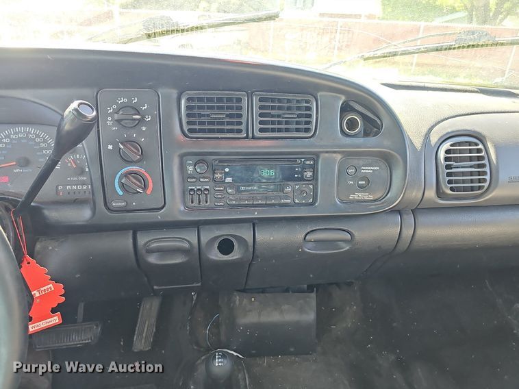 image for item DP0895 1998 Dodge Ram 1500 Laramie SLT Quad Cab pickup truck