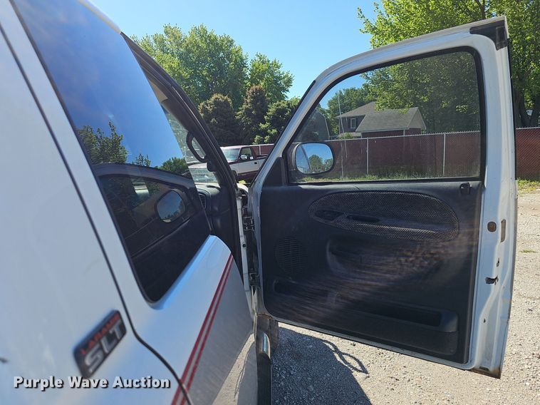 image for item DP0895 1998 Dodge Ram 1500 Laramie SLT Quad Cab pickup truck