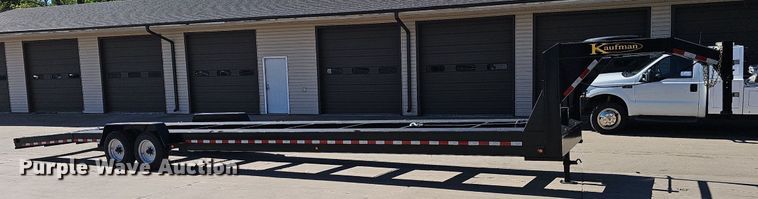 image for item DP0897 2022 Kaufman Trailers CG40 car carrier trailer