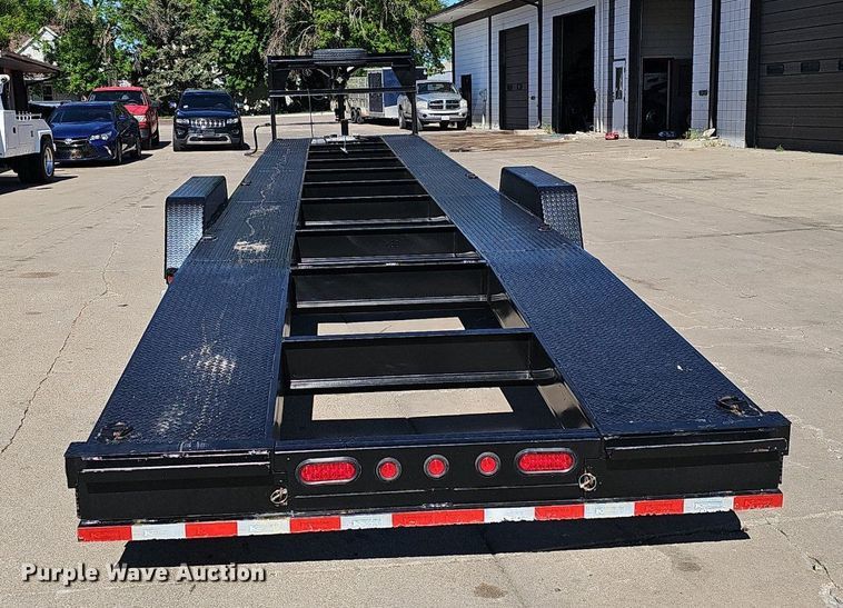 image for item DP0897 2022 Kaufman Trailers CG40 car carrier trailer