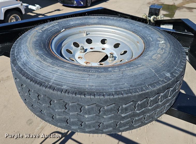 image for item DP0897 2022 Kaufman Trailers CG40 car carrier trailer