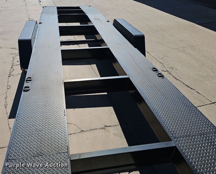 image for item DP0897 2022 Kaufman Trailers CG40 car carrier trailer