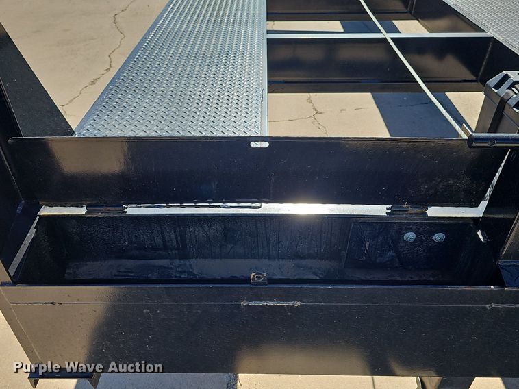 image for item DP0897 2022 Kaufman Trailers CG40 car carrier trailer