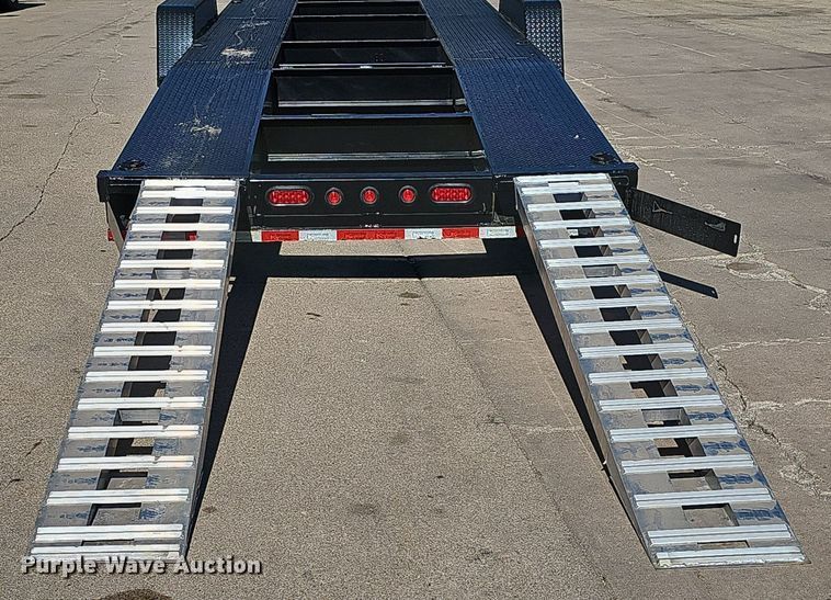 image for item DP0897 2022 Kaufman Trailers CG40 car carrier trailer