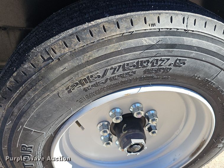 image for item DP0897 2022 Kaufman Trailers CG40 car carrier trailer