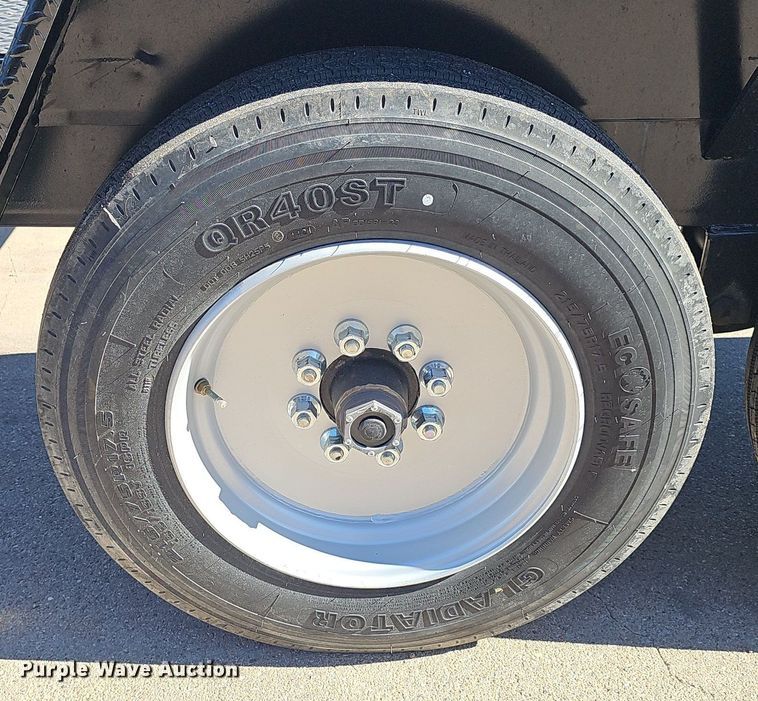 image for item DP0897 2022 Kaufman Trailers CG40 car carrier trailer