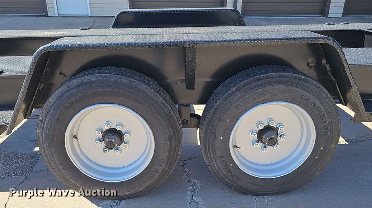image for item DP0897 2022 Kaufman Trailers CG40 car carrier trailer