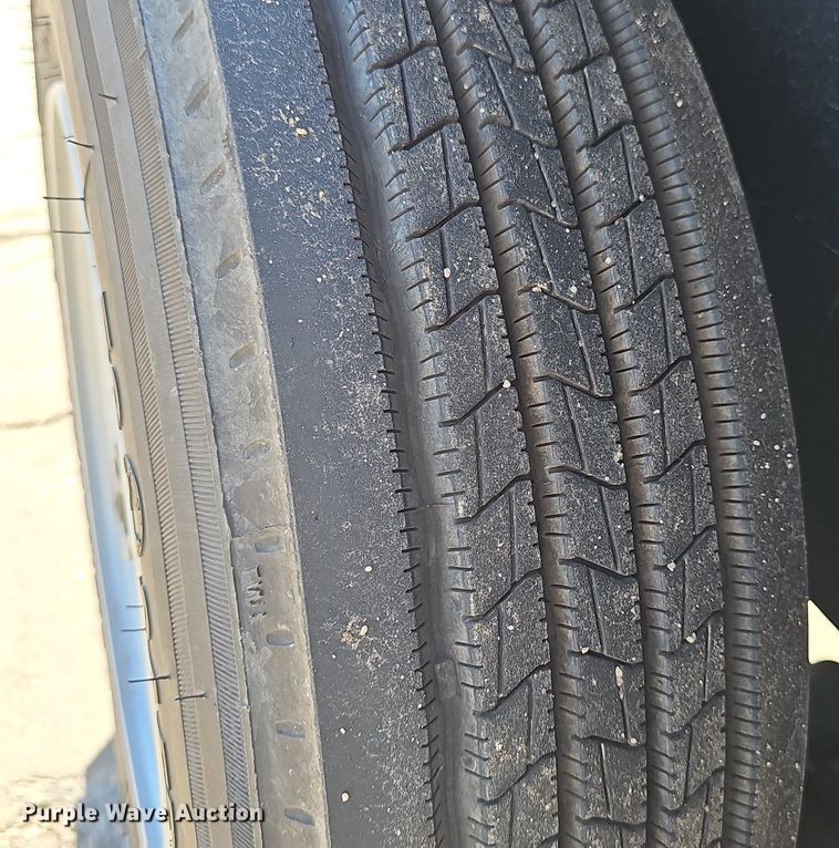 image for item DP0897 2022 Kaufman Trailers CG40 car carrier trailer