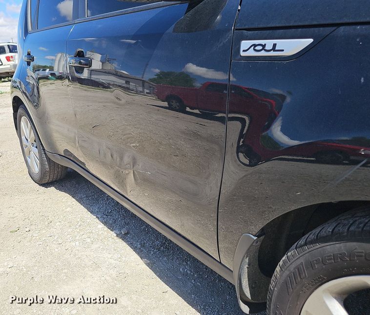 image for item DP0899 2015 Kia Soul SUV