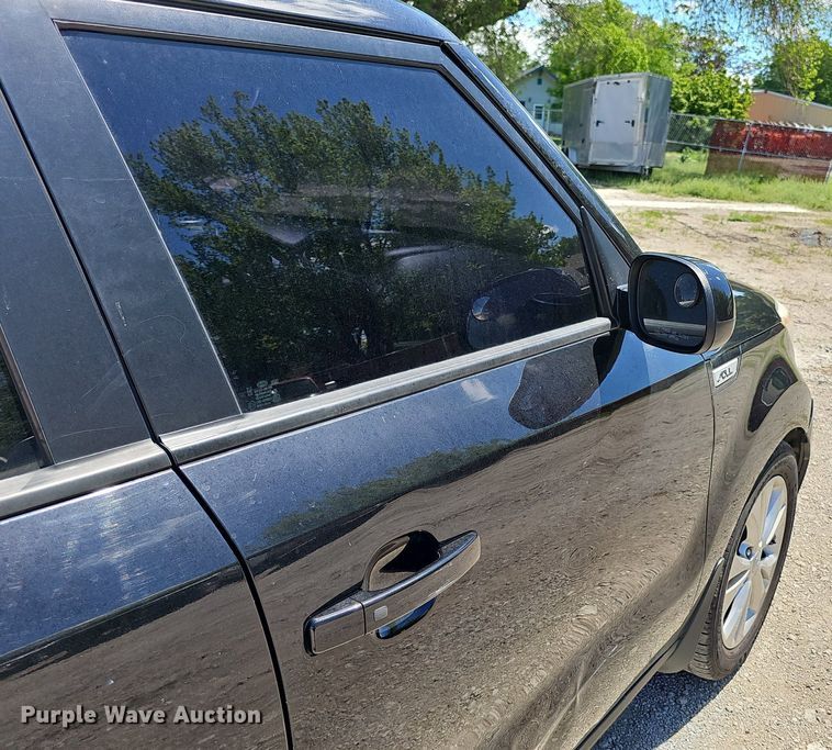 image for item DP0899 2015 Kia Soul SUV