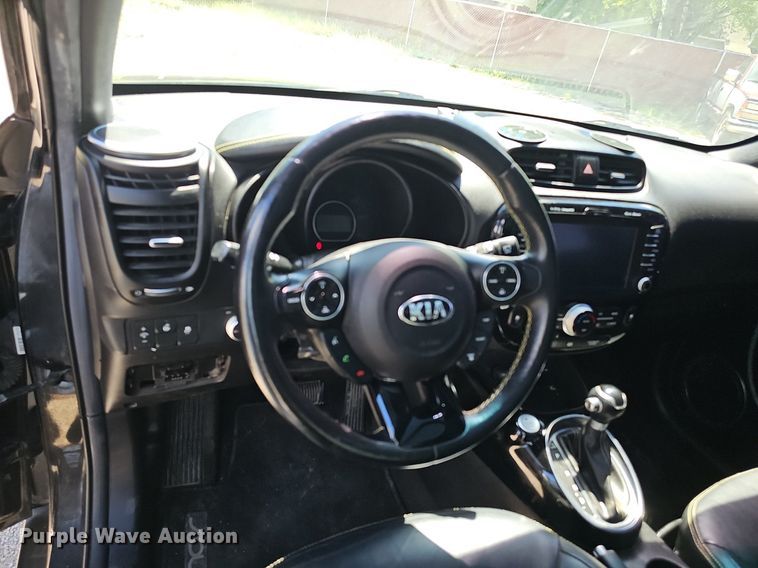 image for item DP0899 2015 Kia Soul SUV