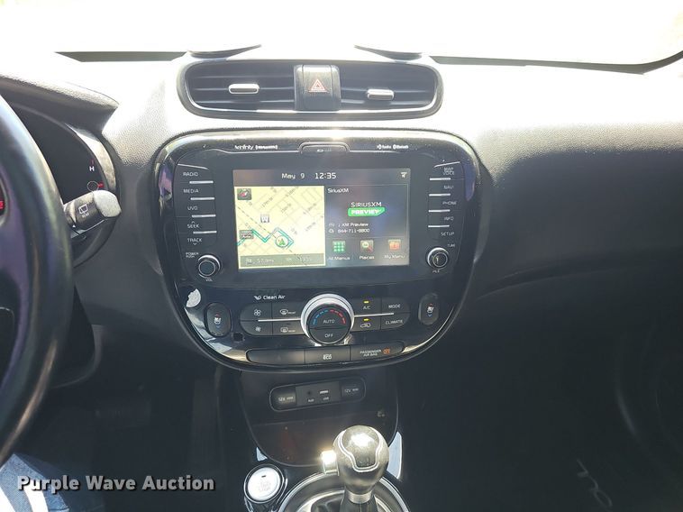 image for item DP0899 2015 Kia Soul SUV