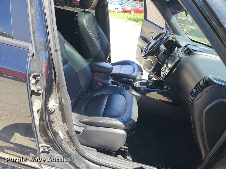 image for item DP0899 2015 Kia Soul SUV