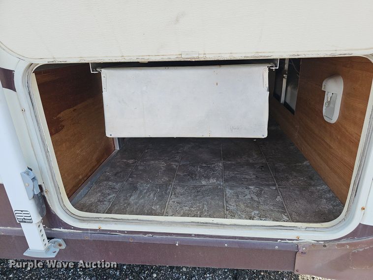 image for item DP0905 2005 Keystone Zeppelin II Z291 camper