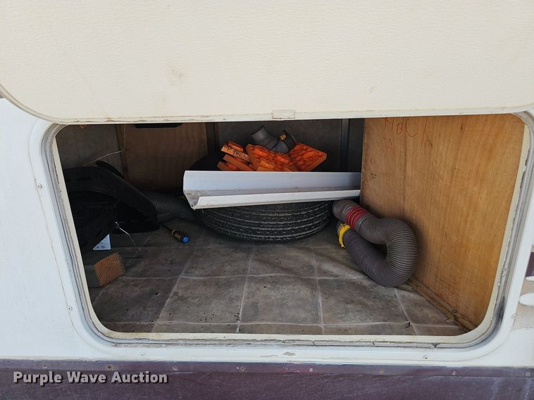 image for item DP0905 2005 Keystone Zeppelin II Z291 camper