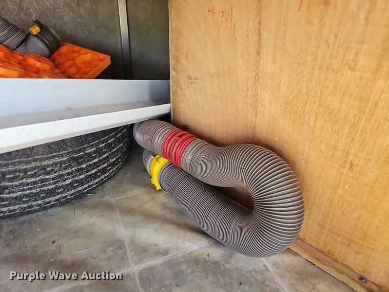 image for item DP0905 2005 Keystone Zeppelin II Z291 camper