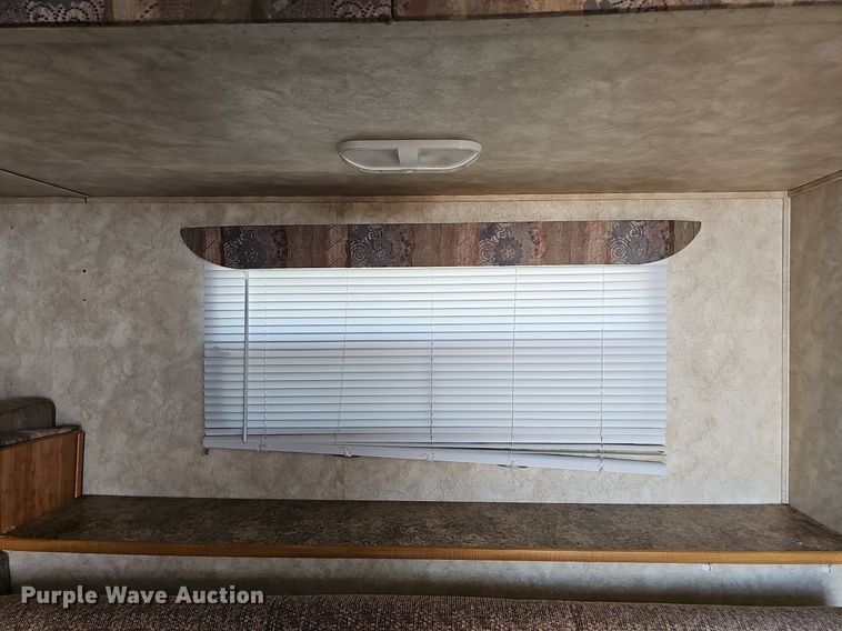 image for item DP0905 2005 Keystone Zeppelin II Z291 camper