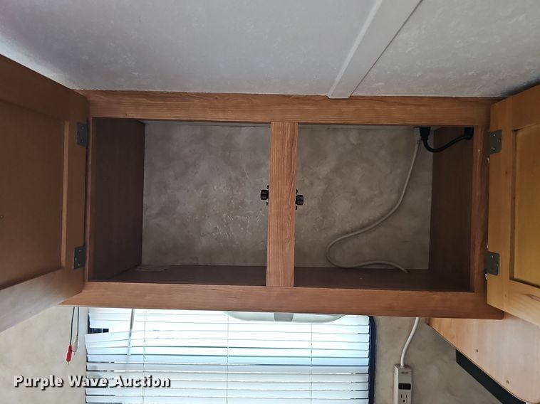 image for item DP0905 2005 Keystone Zeppelin II Z291 camper