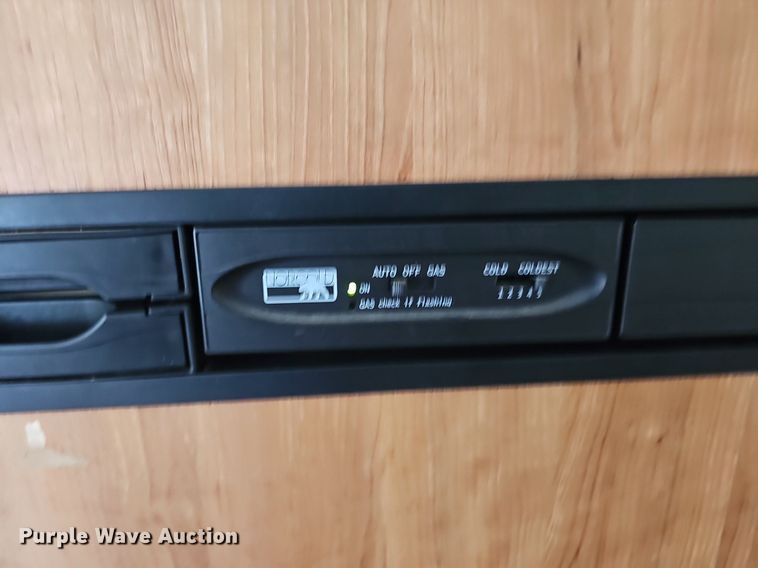 image for item DP0905 2005 Keystone Zeppelin II Z291 camper